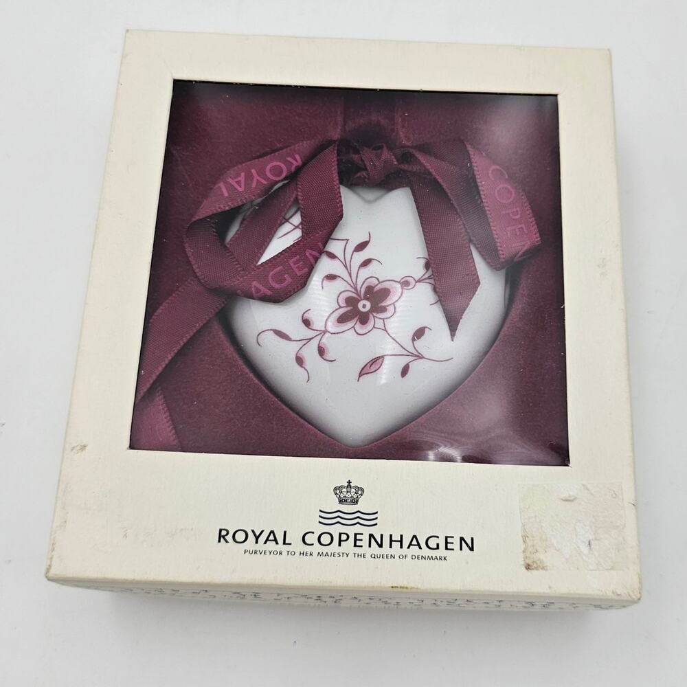 Royal Copenhagen Purple Fluted Annual Heart Ornament Excellent Original Box